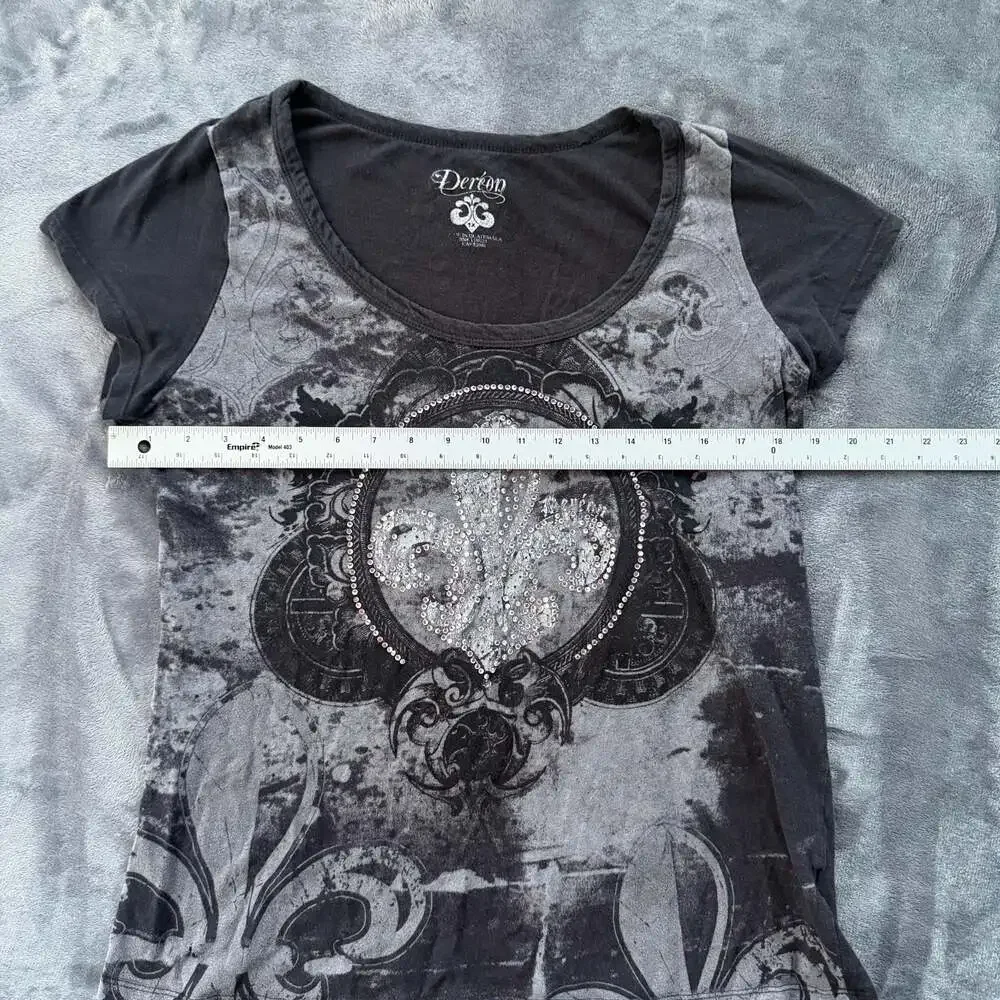 Dereon Fleur-de-Lis Rhinestone Graphic T-Shirt Size 1X - Picture 3 of 4
